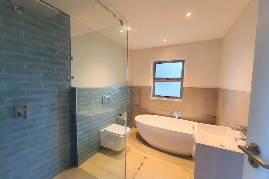 4 Bedroom Property for Sale in Vierlanden Western Cape